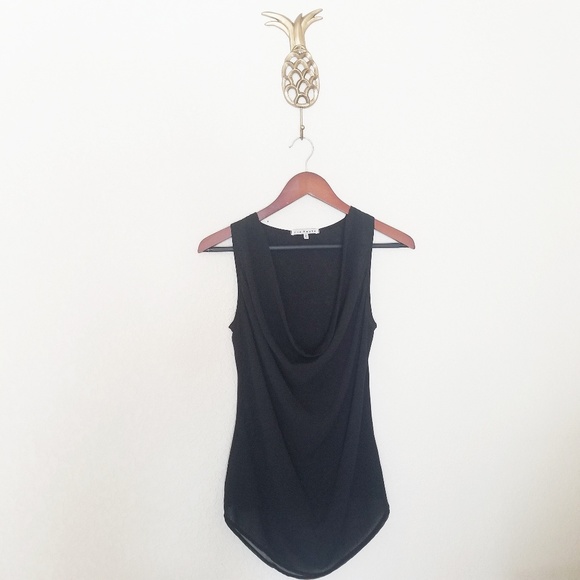 🛍RED HAUTE of Anthropologie Black curved tank top - Picture 1 of 8